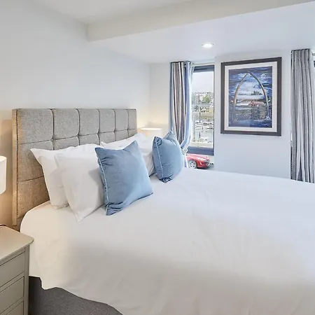 بيت للعطل Host & - The Townhouse ويتبي